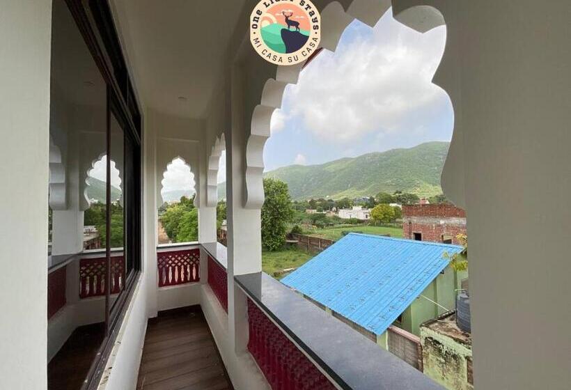 Стандартный Номер Кровать Кинг, Golden Bird X One Light Stays