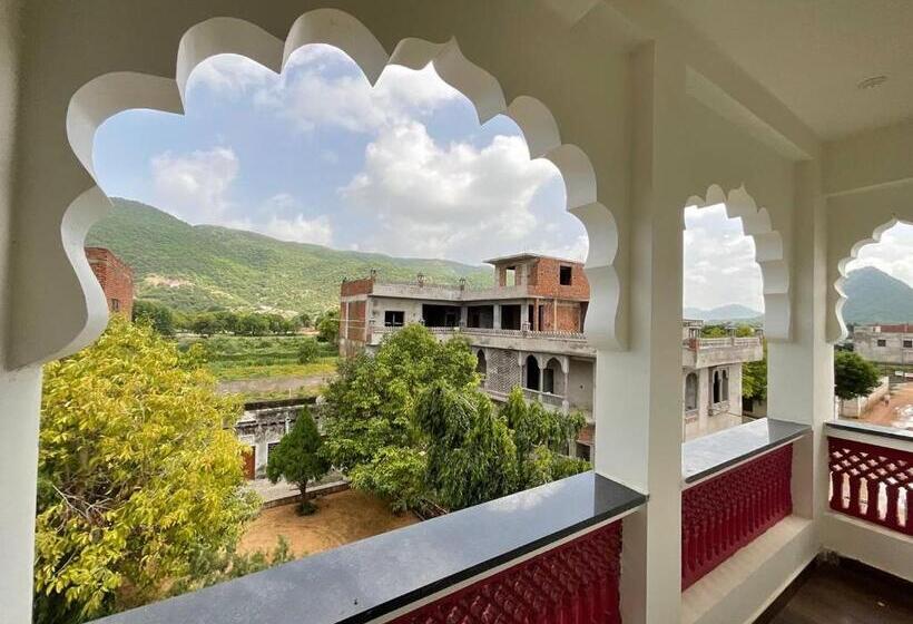 Стандартный Номер Кровать Кинг, Golden Bird X One Light Stays