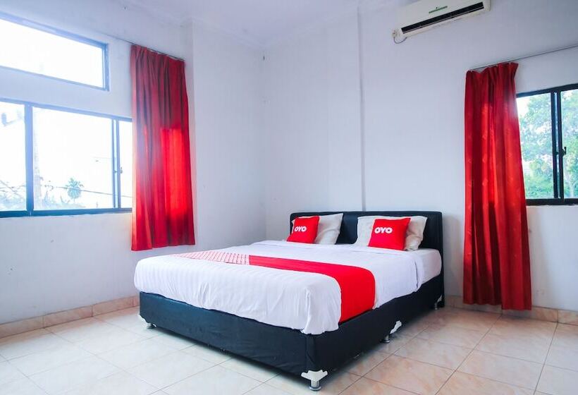 غرفة ديلوكس, Oyo 1969 Wisma Sari