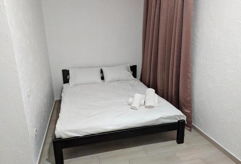 اتاق استاندارد با سرویس بهداشتی مشترک, Mirage