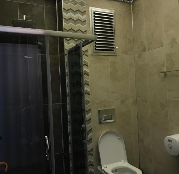 ファミリージュニアスイート, Oris Green