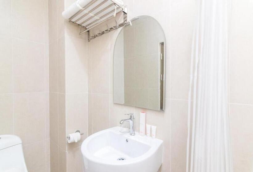 Quarto Deluxe, Capital O 1867 Kara Guest House