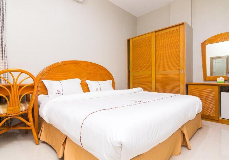 スタンダードルーム, Capital O 1867 Kara Guest House