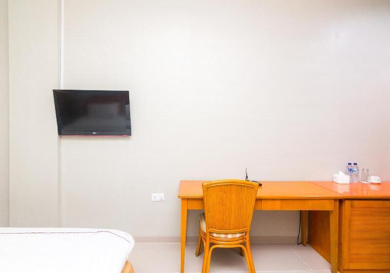 Номер Deluxe, Capital O 1867 Kara Guest House