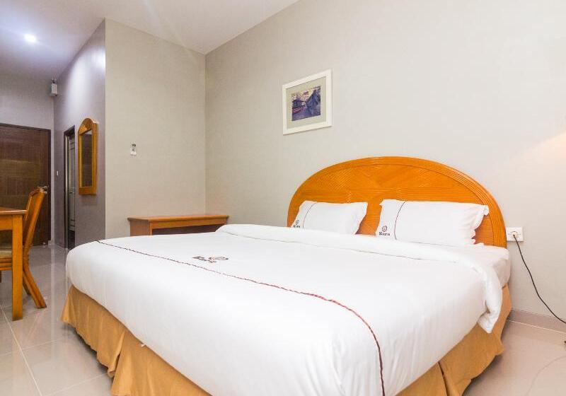 Quarto Deluxe, Capital O 1867 Kara Guest House