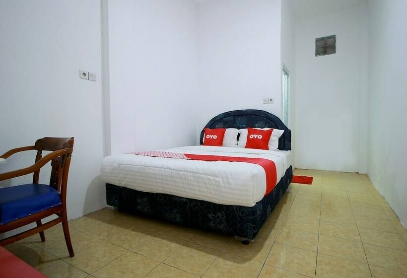 اتاق استاندارد, Oyo 1981 Unib Kostel