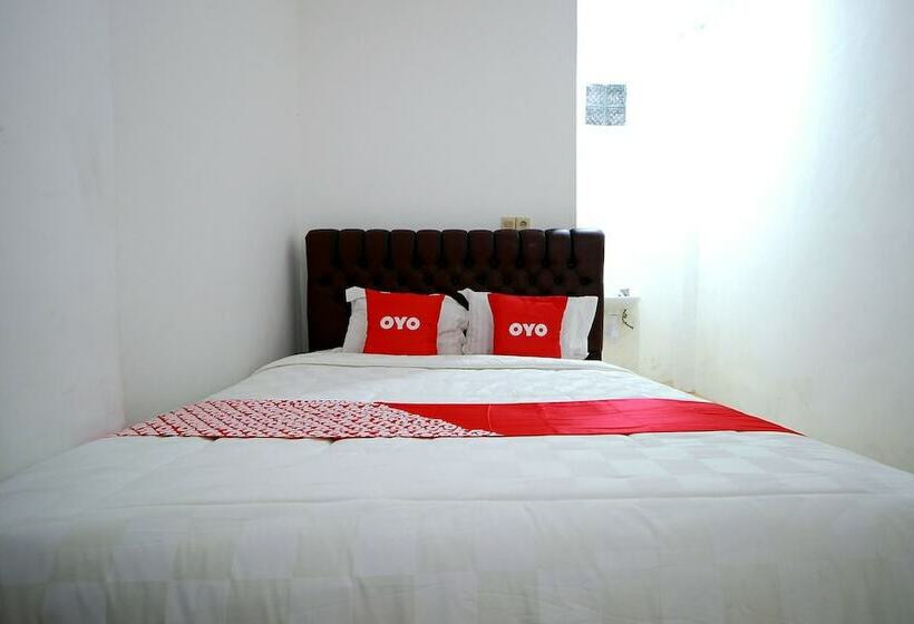 اتاق استاندارد, Oyo 1981 Unib Kostel