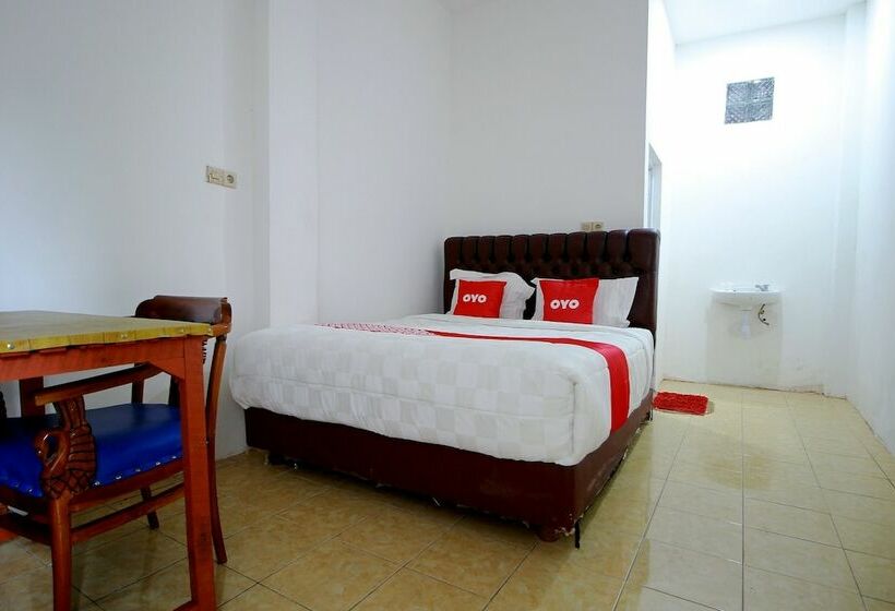 اتاق استاندارد, Oyo 1981 Unib Kostel