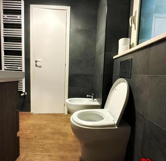 سوییت خانوادگی, Guest House La Maddalena