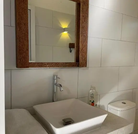Standard Neljän Hengen Huone, Villa Fauna