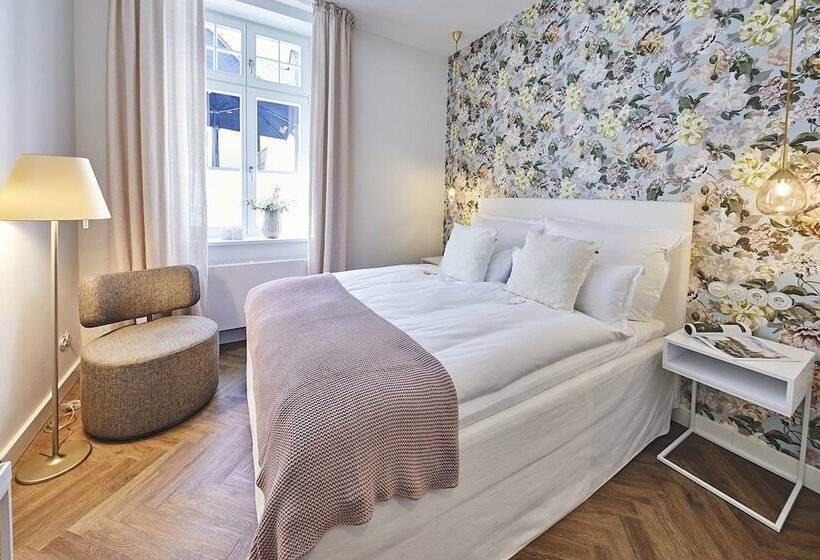 컴포트 룸, Buiterling