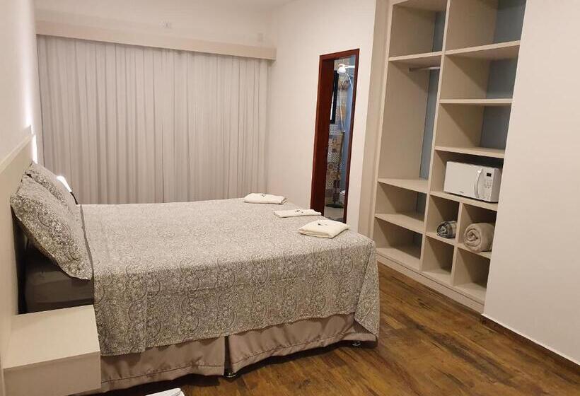 Люкс с Балконом, Espaço Casa Na Rocha