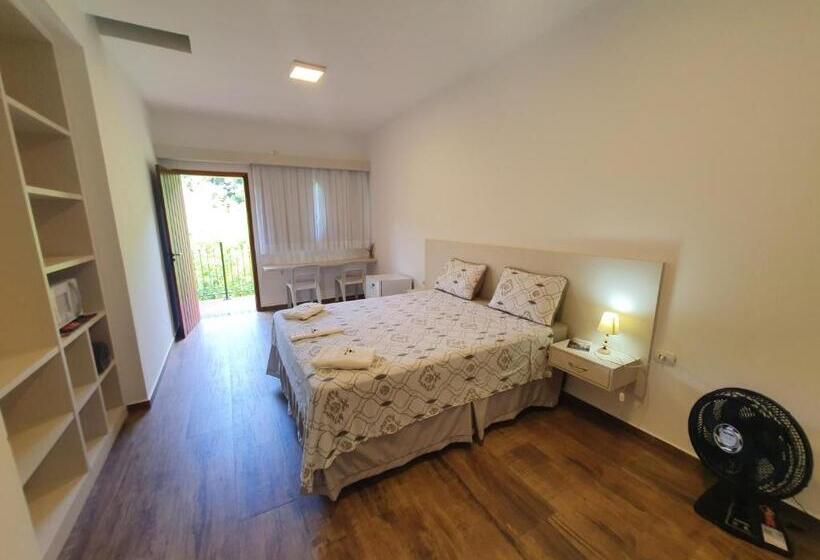 Люкс с Балконом, Espaço Casa Na Rocha