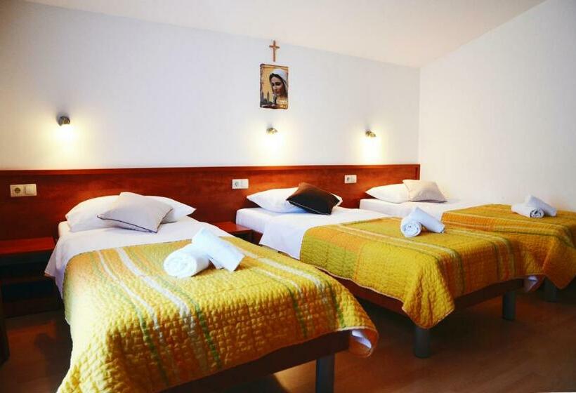 اتاق استاندارد سه نفره, Quattro Medjugorje