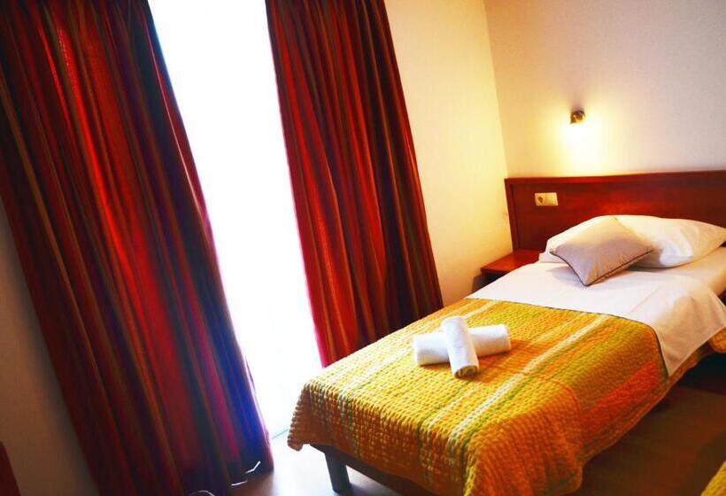 اتاق استاندارد یک تخته با بالکن, Quattro Medjugorje