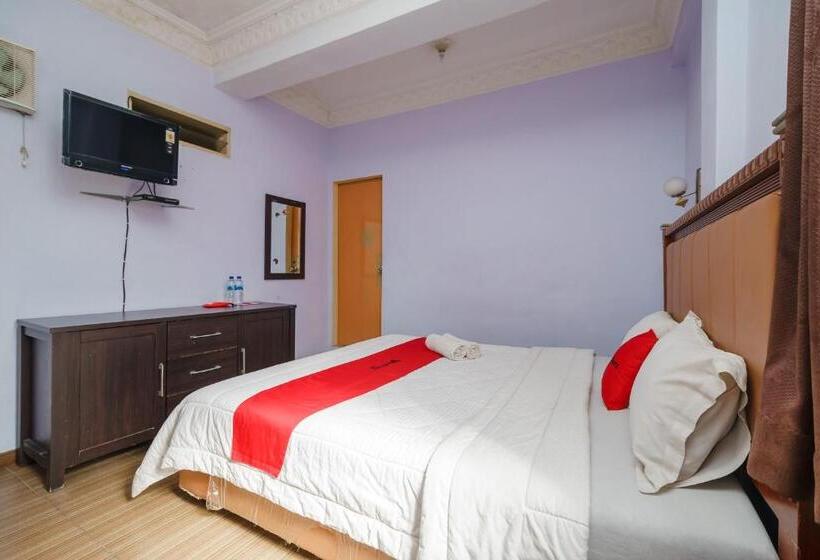 Номер Стандарт, Reddoorz @ Parapat