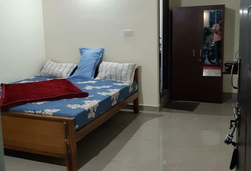 デラックスルーム, Sri Nandini Guest House