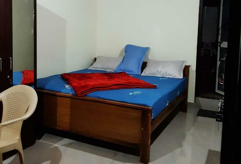 デラックスルーム, Sri Nandini Guest House