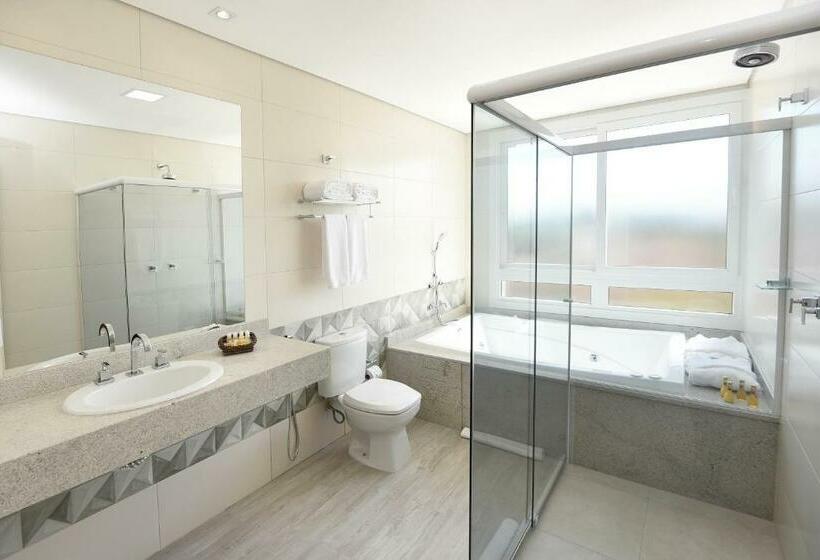 סוויטה עם ג'קוזי, Alles Berg