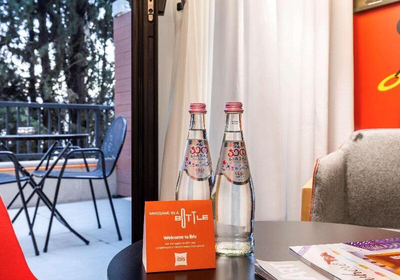 اتاق سوپریور با بالکن, Ibis Tbilisi Stadium