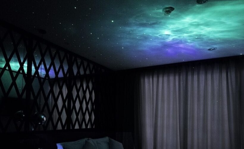 اتاق لوکس با تخت بزرگ, Nuve Elements