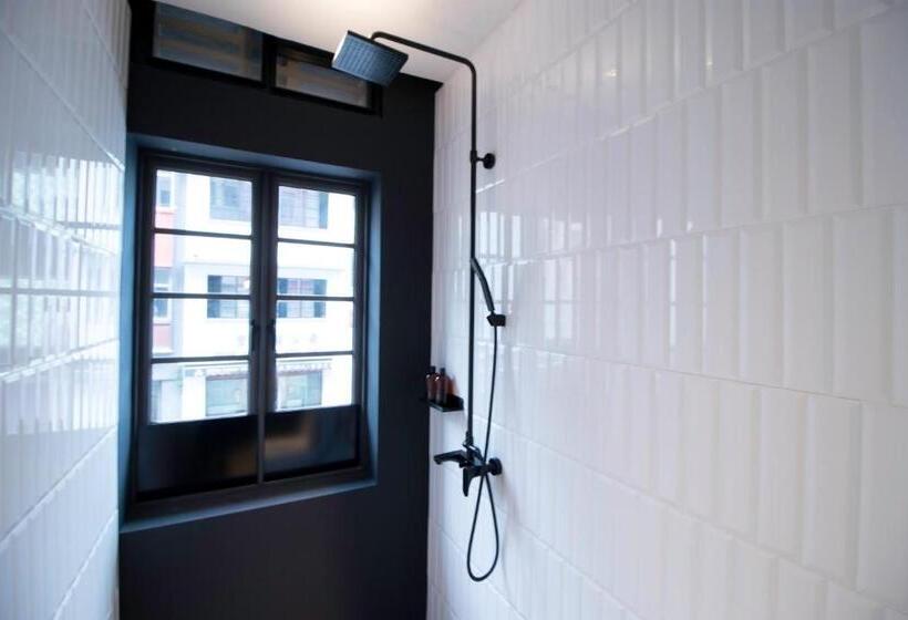 اتاق لوکس با تخت بزرگ, Nuve Elements