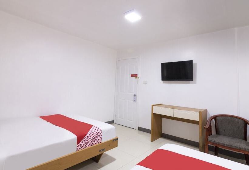 スタンダードトリプルルーム, Oyo 416 Lucky