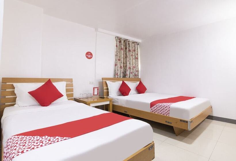 スタンダードトリプルルーム, Oyo 416 Lucky