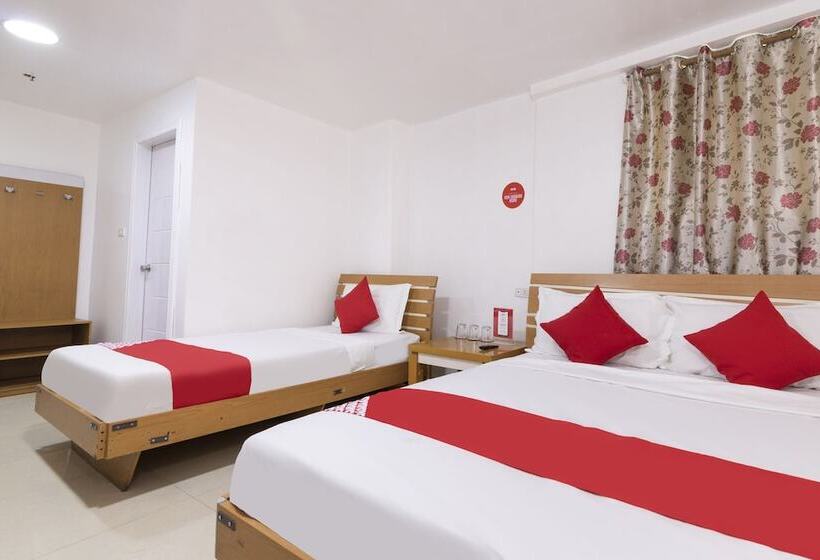 スタンダードトリプルルーム, Oyo 416 Lucky