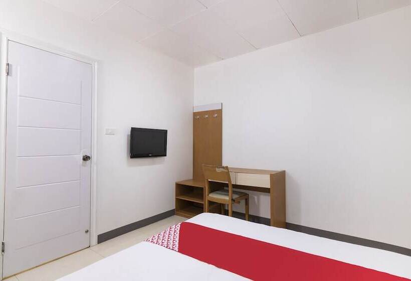 スタンダードルーム, Oyo 416 Lucky