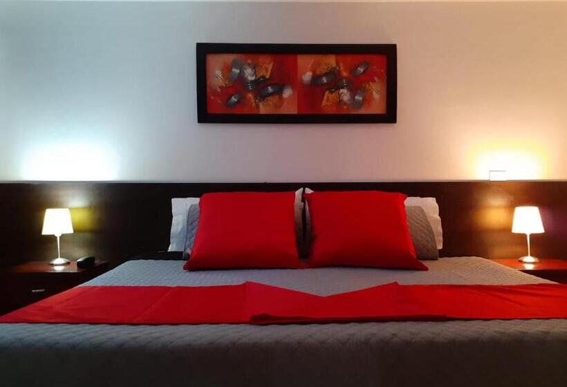 استودیوی لوکس, Gran Hotel Coral