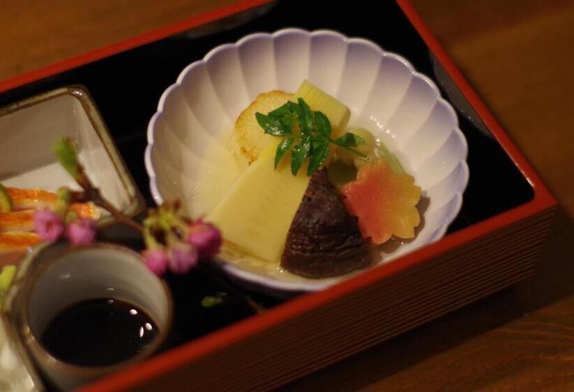 Lakosztály Erkéllyel, Itadaki Daisen 大山参道ホテル頂