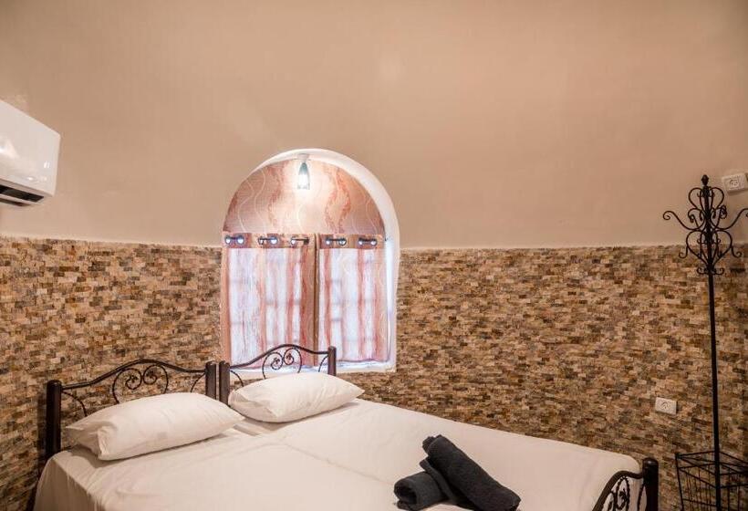 كابينة, The Dream Compound  By Biankini