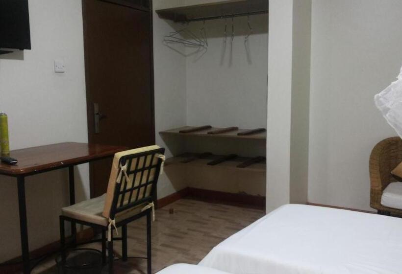 اتاق استاندارد با چشم‌انداز دریاچه, White Castle Hotel Arua