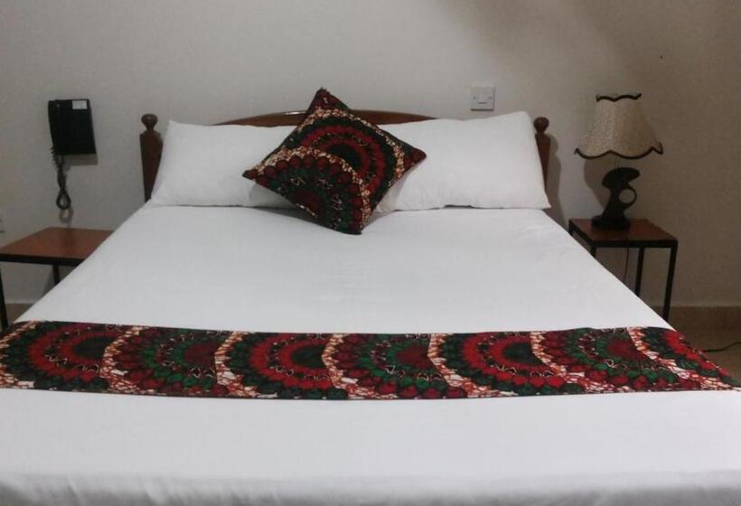 اتاق سوپریور, White Castle Hotel Arua