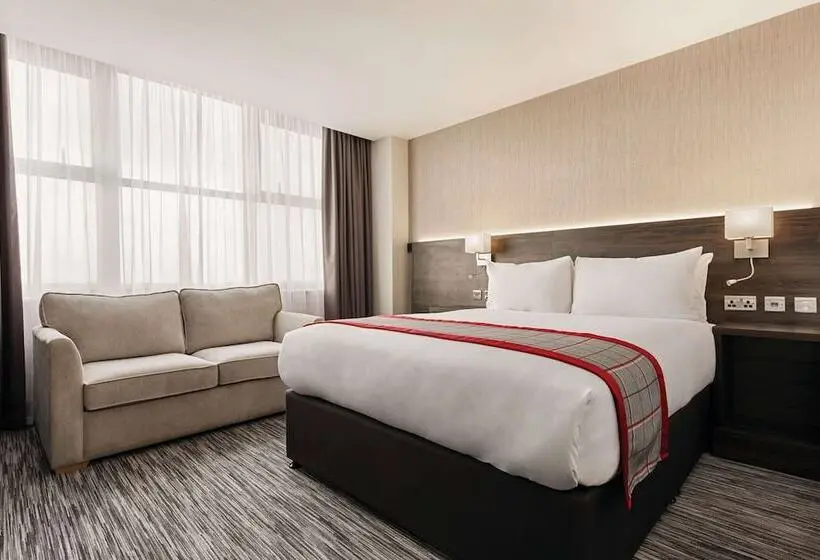 Standard-huone, Ramada By Wyndham Leeds East
