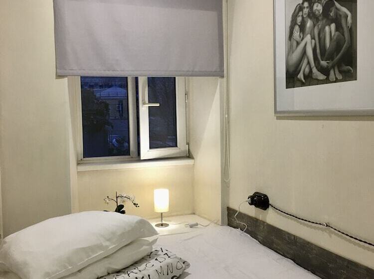חדר אקונומי, Pasternak Hostel