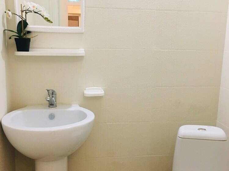 エコノミールーム, Pasternak Hostel