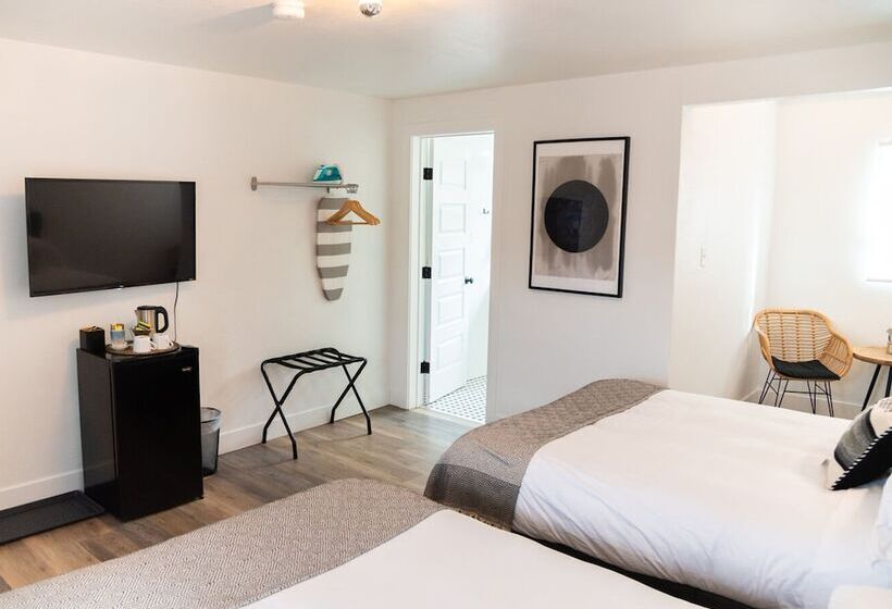 غرفة قياسية, The Nightingale Motel