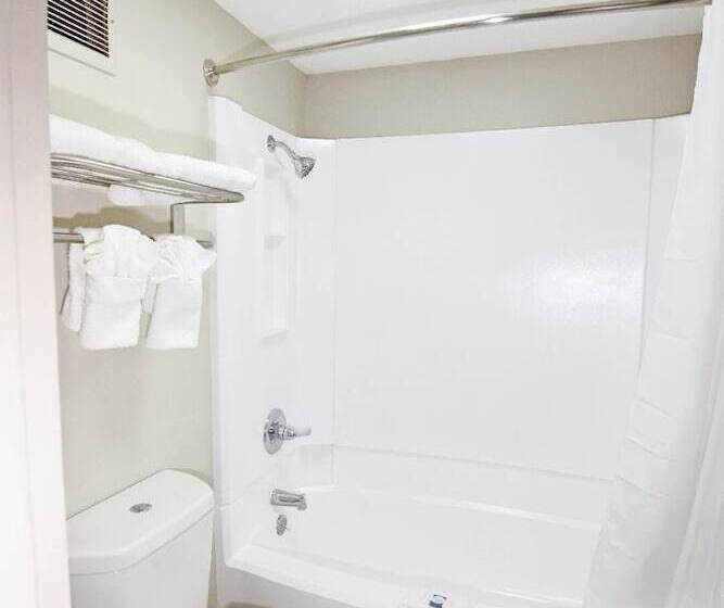 高级大房间, Days Inn By Wyndham Midland