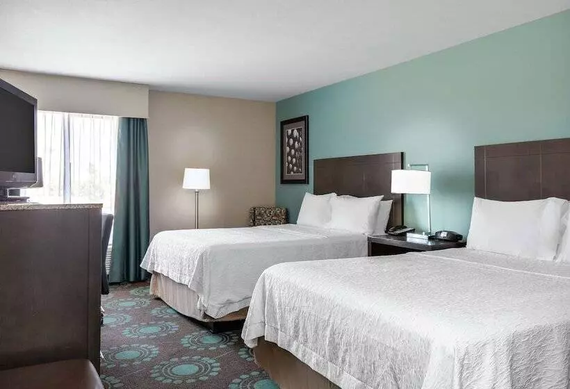 اتاق استاندارد, Spark By Hilton Bakersfield Central