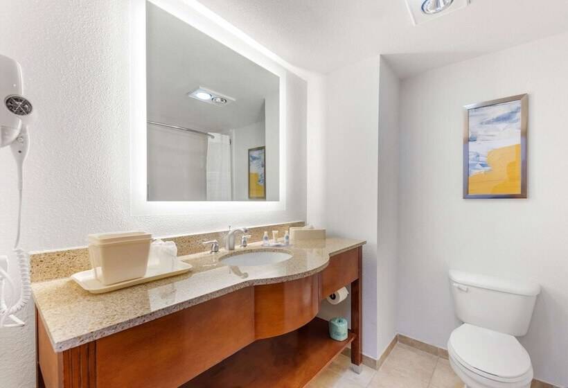 带2个双人床的标准工作室, Comfort Inn   Killeen Near Fort Cavazos