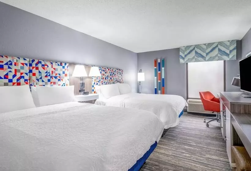 ２ダブルベッドのスタンダードルーム, Hampton Inn Sanford