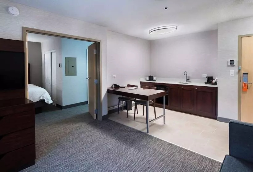 スイート, Hampton Inn & Suites Chicago/lincolnshire