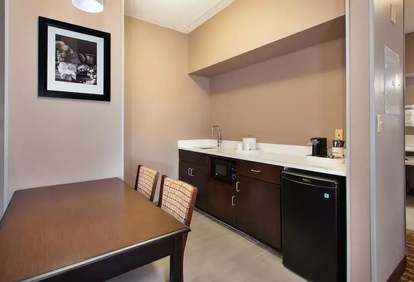 Sviitti, Hampton Inn & Suites Clevelandairport/middleburg Heights
