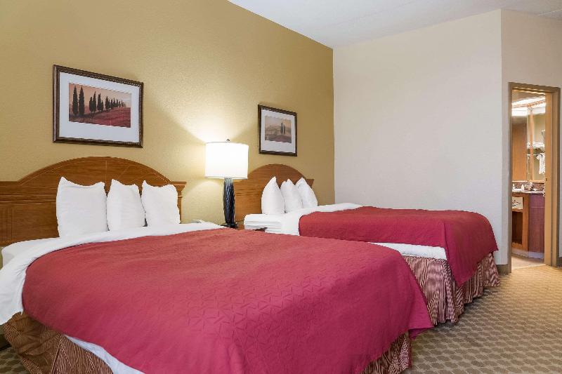 Номер Стандарт, Quality Inn & Suites