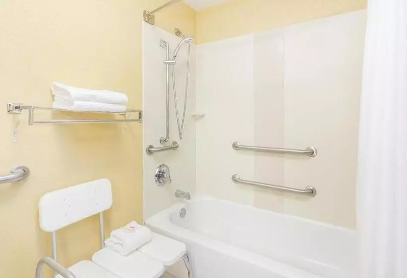 身障者適用キングサイズベッドルーム, Sweet Dream Inn  University Park