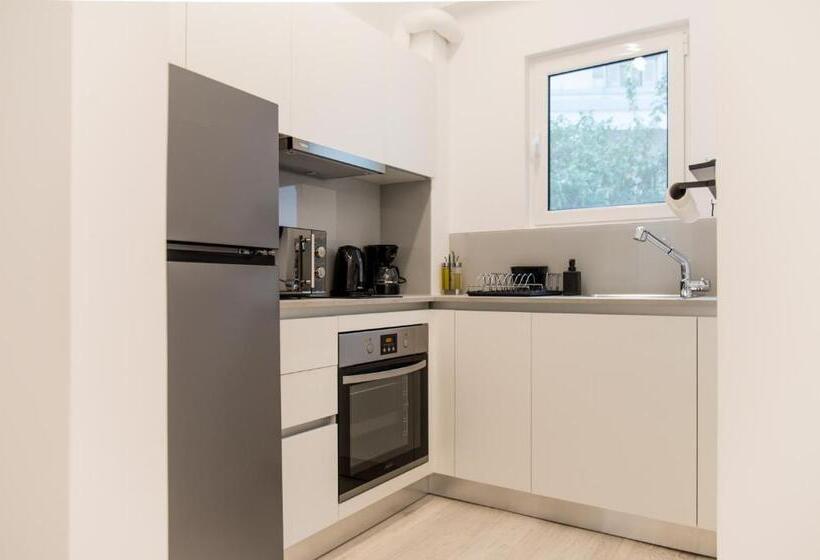 Апартаменты 1 Спальня Нижний Этаж, Pinacota Suites Athens