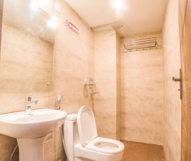 اتاق لوکس, Ganapati Airport