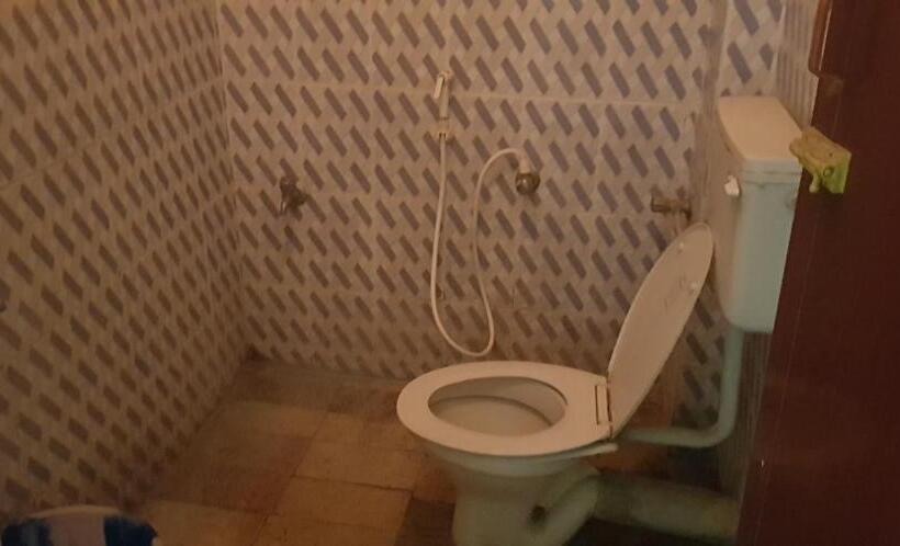 スタンダードシングルルーム, R. Ve. R Residency